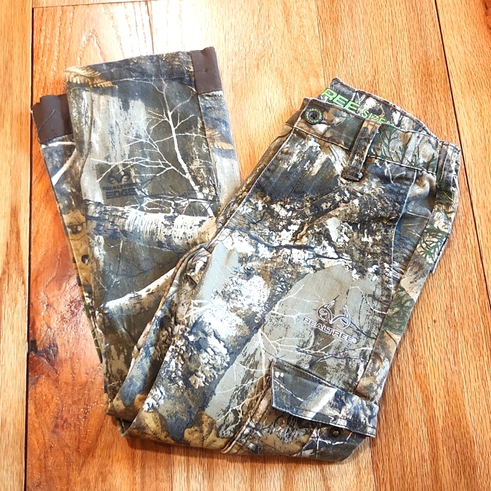 Size 8 Kids camo pants